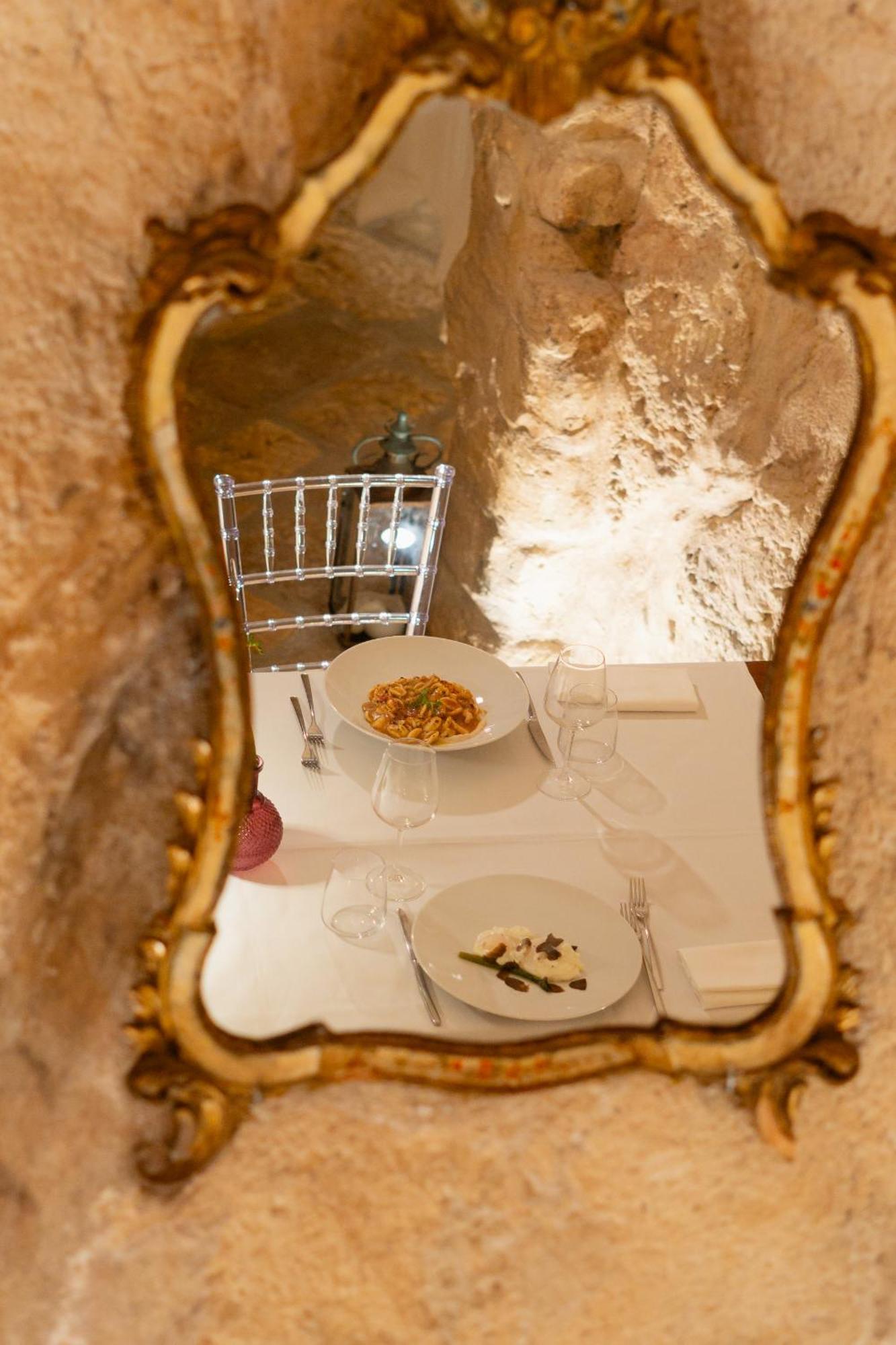 Palazzo Del Duca Hotel & Restaurant Matera Bagian luar foto